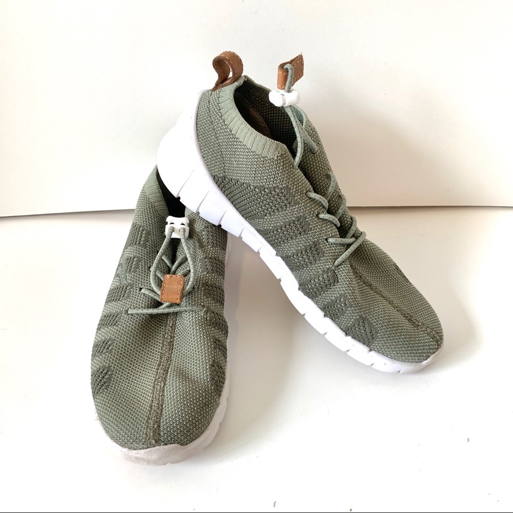 CLARKS Green Drawstring Slip On Sneakers—SZ. 1.5